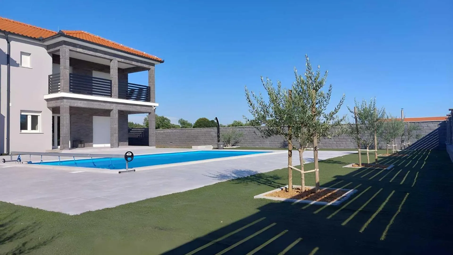 Villa Ela With Heated Pool Murvica  Chorwacja