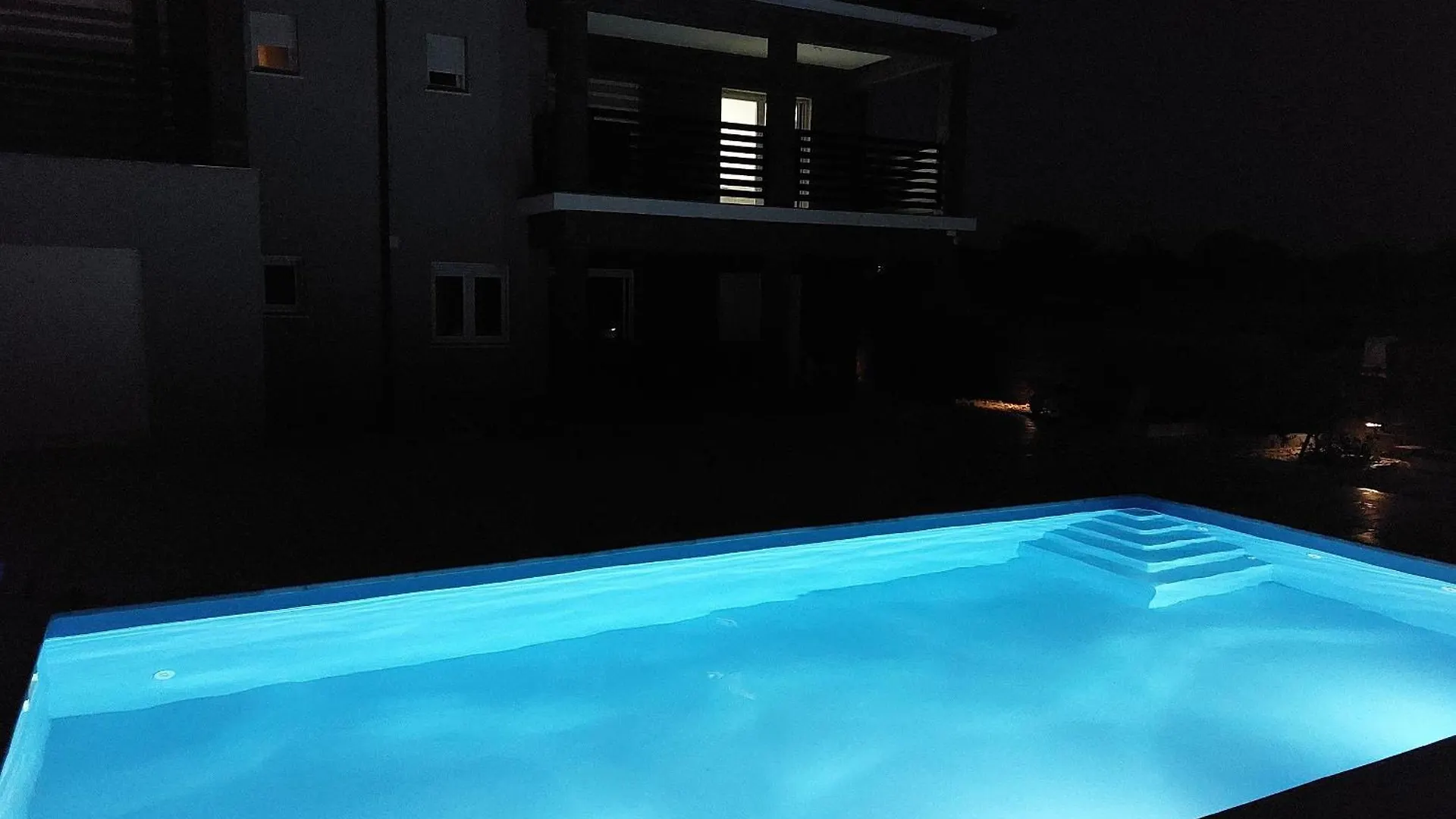 Villa Ela With Heated Pool Murvica  Chorwacja