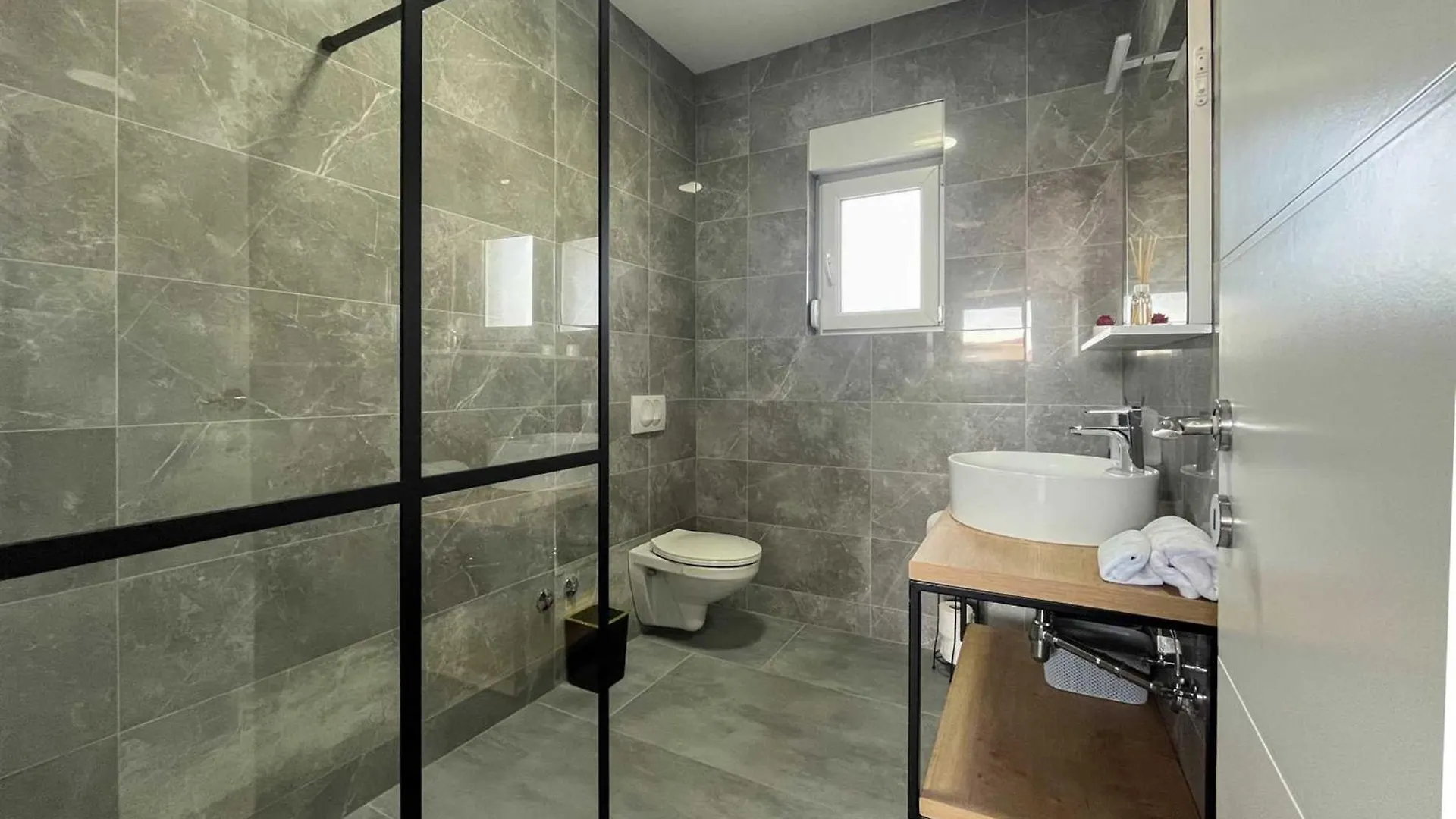 Villa Ela With Heated Pool Murvica